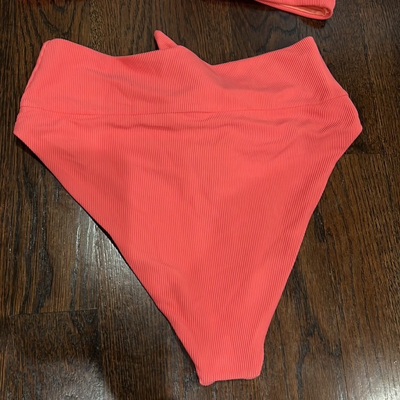 NWOT Free People X Beach Riot Coral Ribbed Bikini Top & High-Rise Bottom Z537-16 - Picture 6 of 6